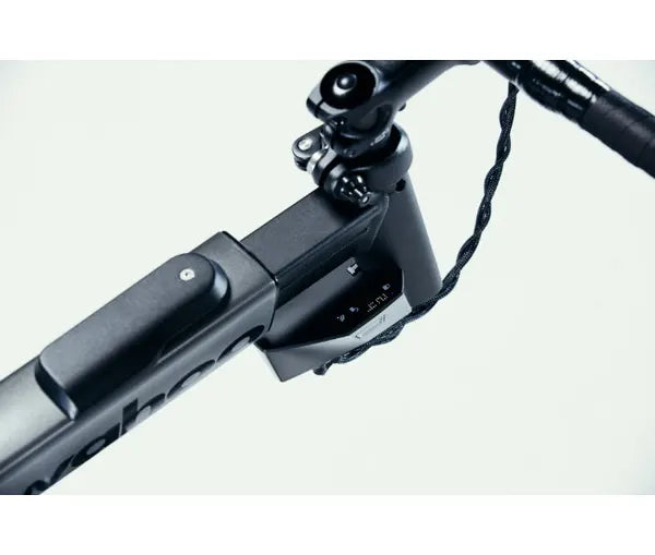 Pack Smart Bike WAHOO Kickr Bike V2 + Alfombra + 3 meses Bkool