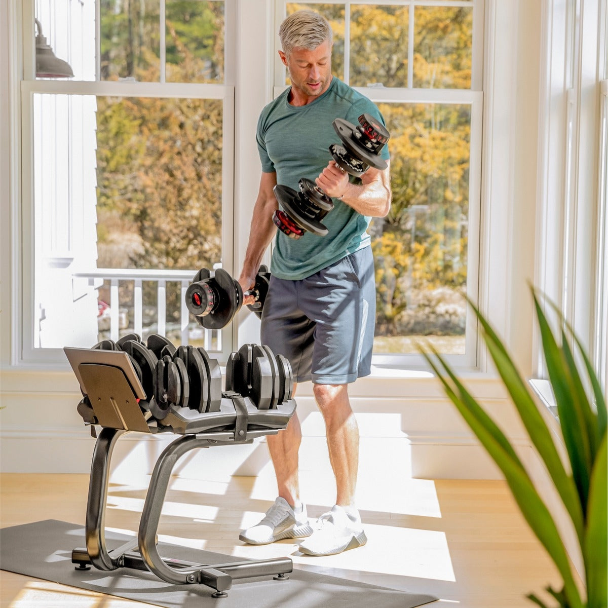 Soporte de mancuernas con rack de entretenimiento - Bowflex