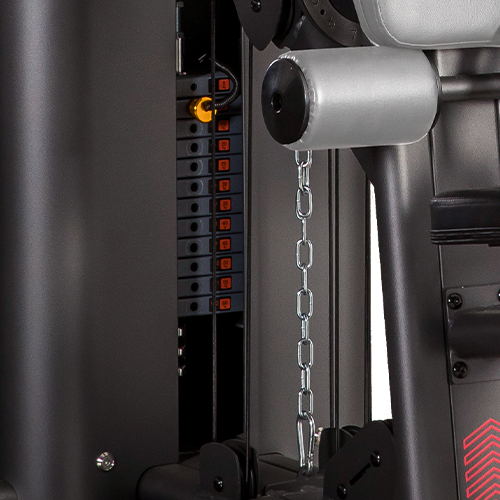 Sistema de carga de la Multiestación Indar Press G128 con prensa de pierna BH Fitness