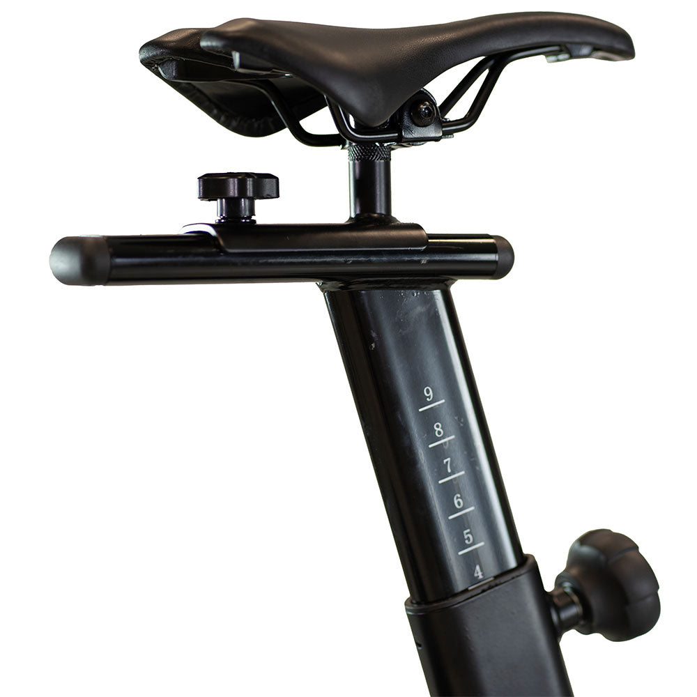 Ajustes del sillín de la Bicicleta de Spinning Xcalibur EMS H9343 BH Fitness