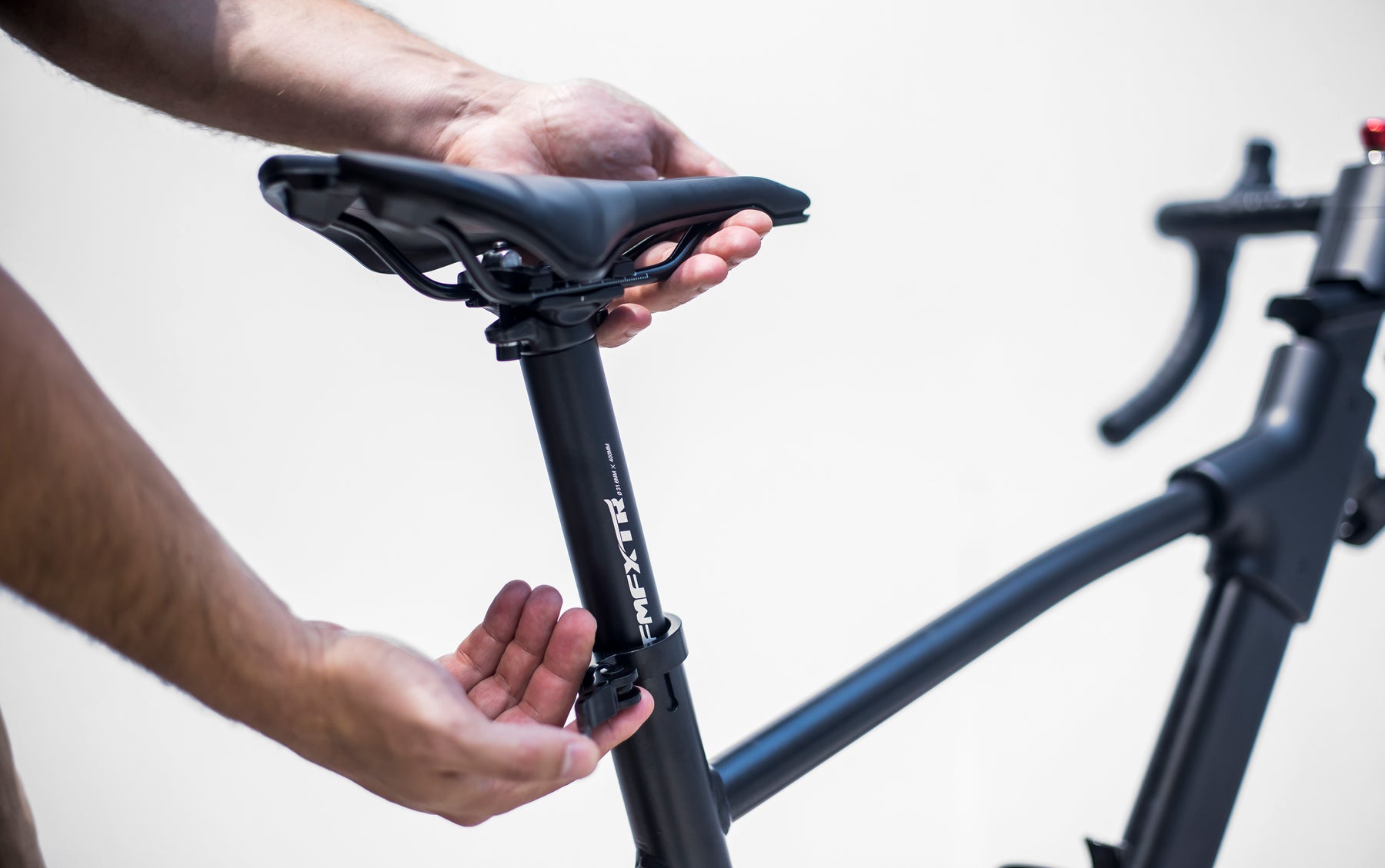 La biomecánica del sillín de la bicicleta: cómo elegir el más adecuado  entre una infinidad de modelos