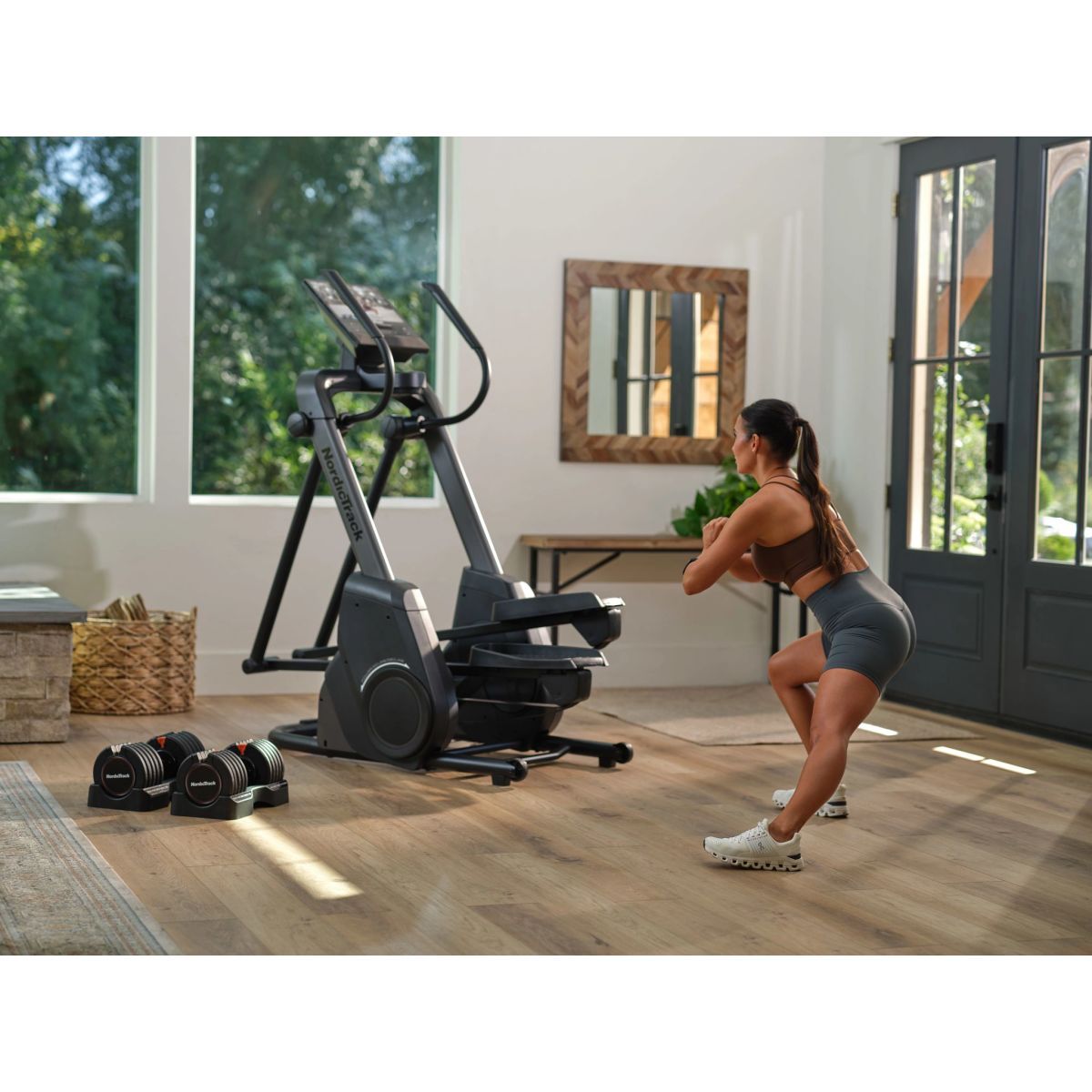 NordicTrack Elíptica X16 con Pantalla Táctil de 16"