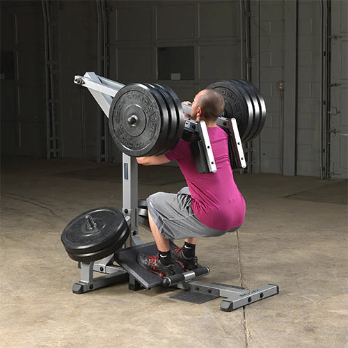 Uso de la Máquina de sentadillas GSCL360 Body-solid- Sportech Fitness